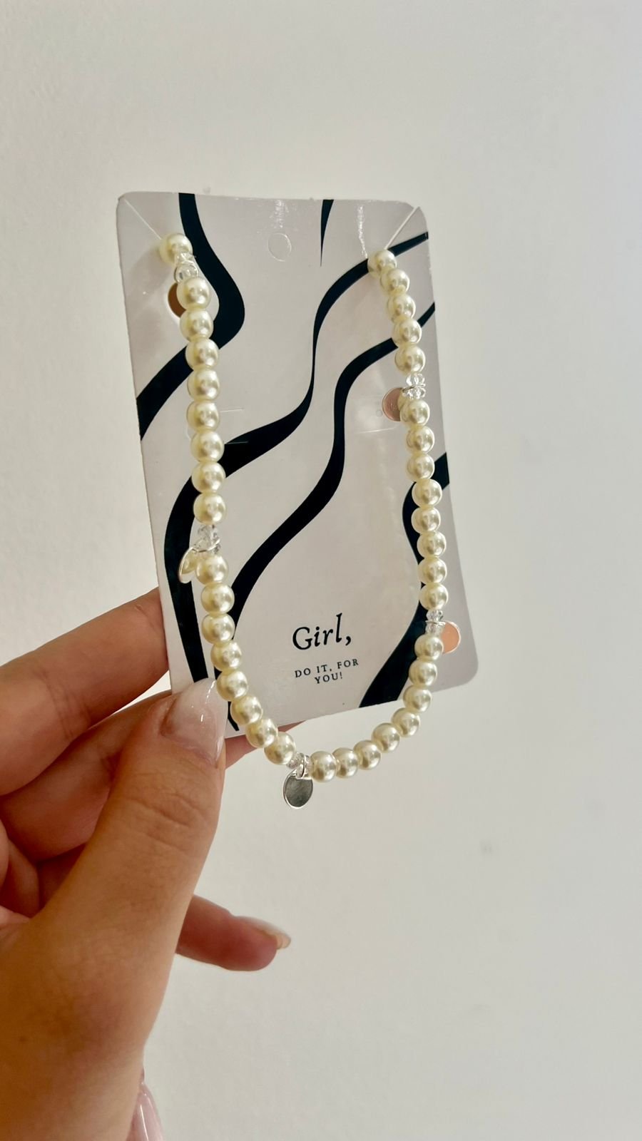 CH216- Chocker Perolada Medalhas Prata